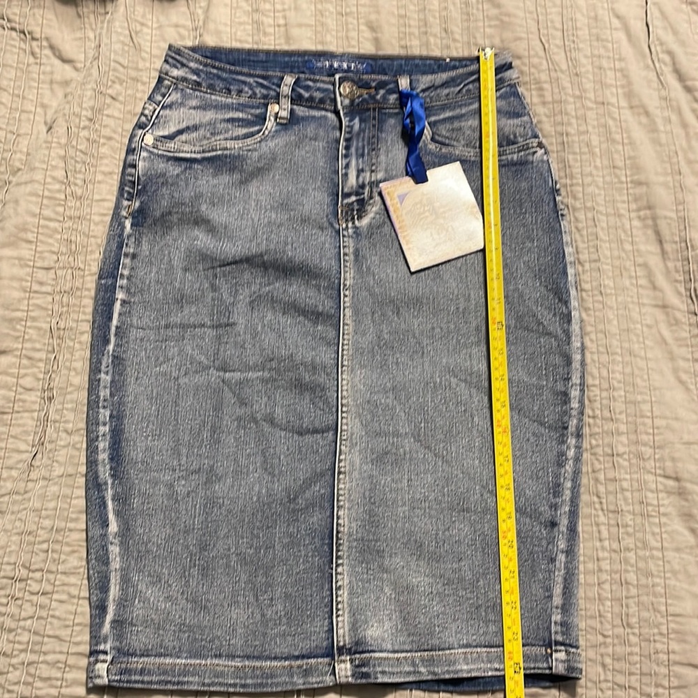 Lexi Jeans Denim Acid Wash Pencil Skirt Size 6 NEW WITH TAGS